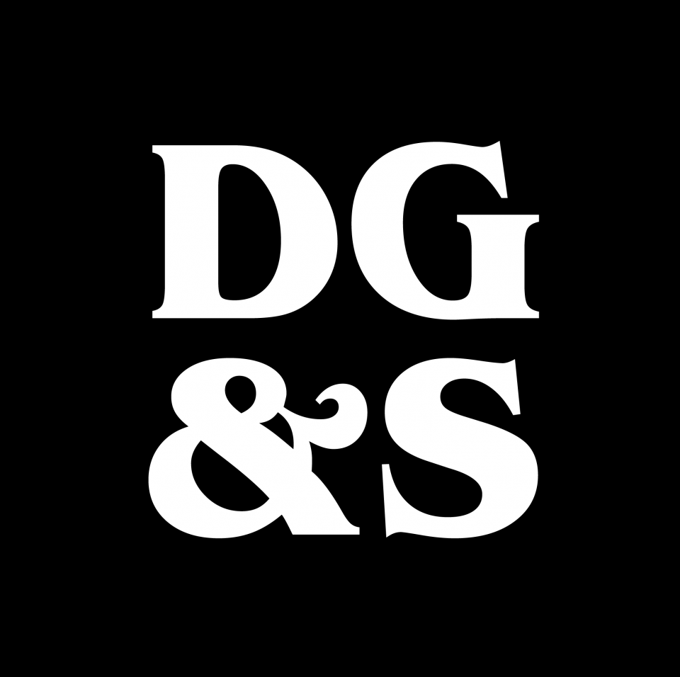 logo Dungeoneer Games & Simulations