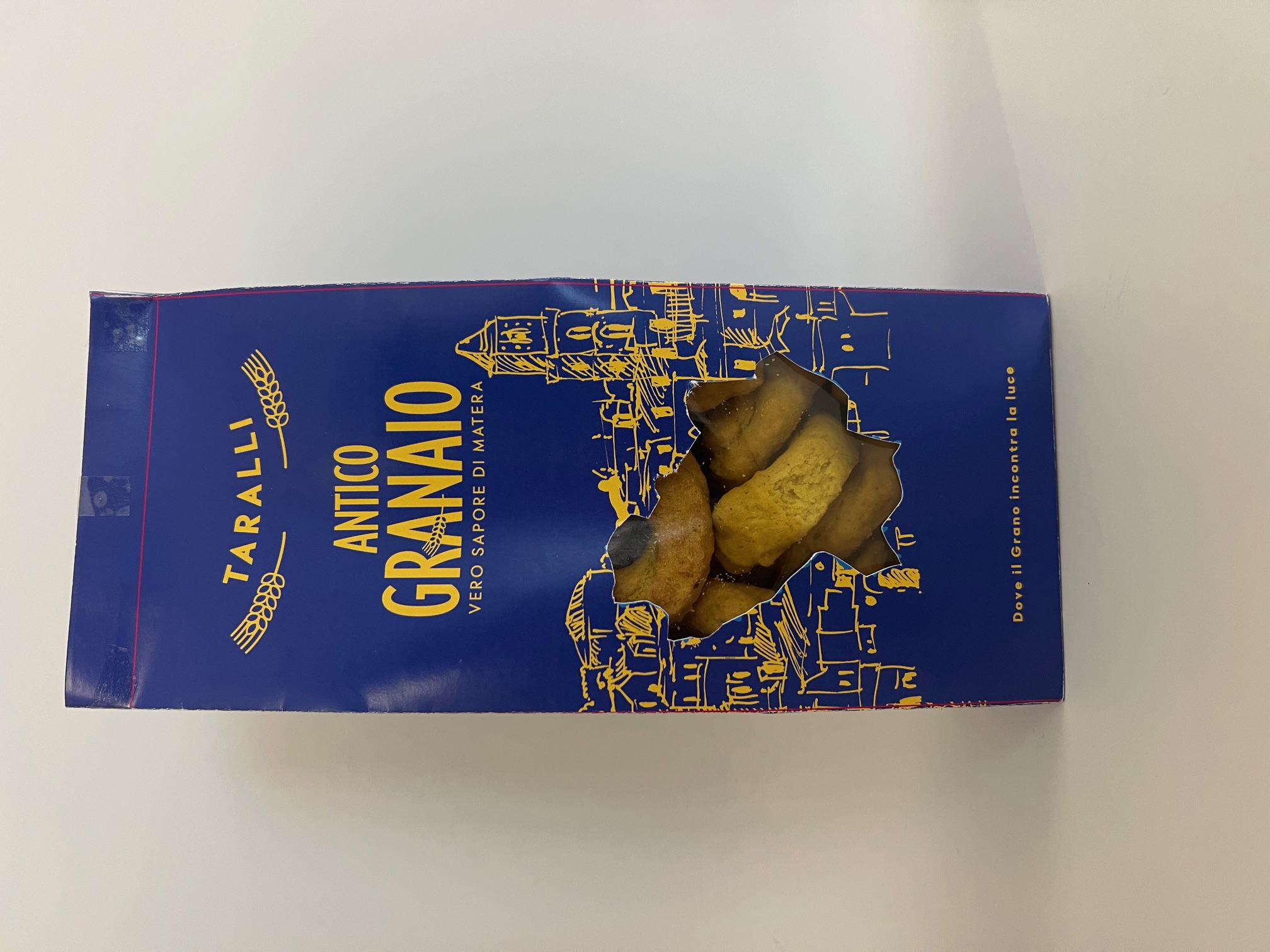 TARALLI FATTI A MANO - ANTICO GRANAIO vero sapore di Matera